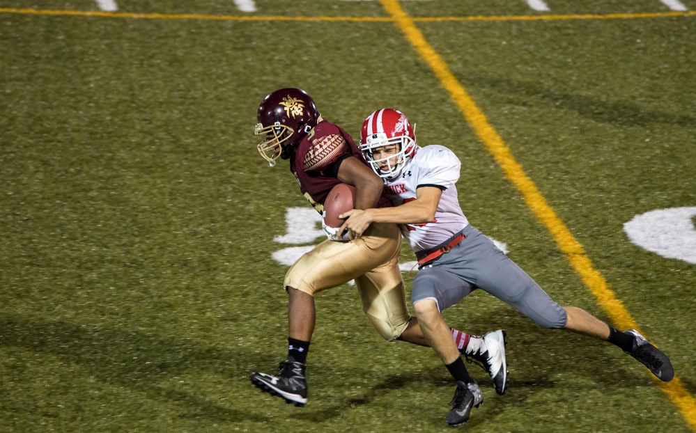 Samurai kick off first football game under Friday Night Lights