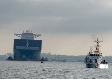 Coast Guard welcomes largest container ship to pass under new Bayonne Bridge