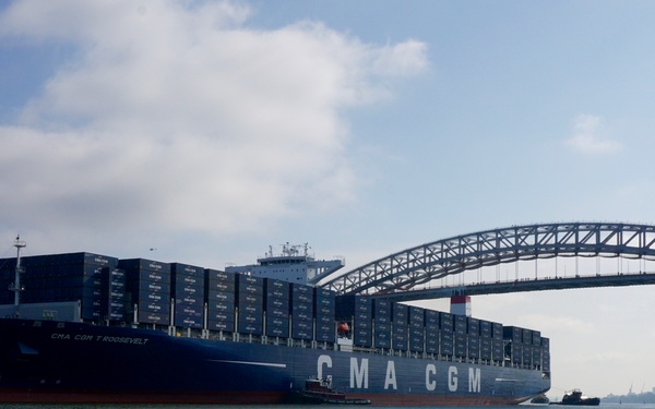 Coast Guard welcomes largest container ship to pass under new Bayonne Bridge