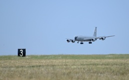McConnell welcomes evacuated MacDill aircraft