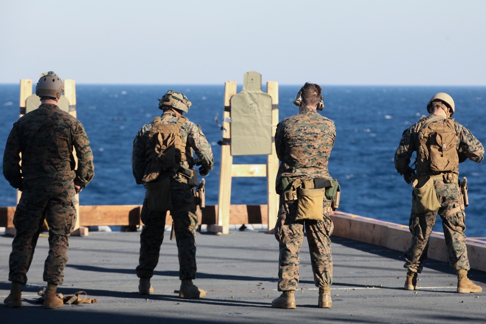 31st MEU Reconnaissance Marines hit their mark