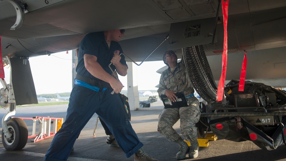 Team Kadena exercises aircraft prep