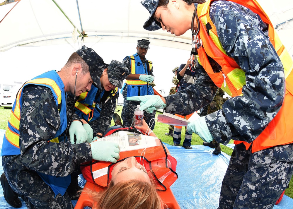 USNH YOKOSUKA EMERGENCY RESPONSE TEAM SUPPORTS KANAGAWA’S “BIG RESCUE” JOINT MASS CASUALTY AND EARTHQUAKE DRILL