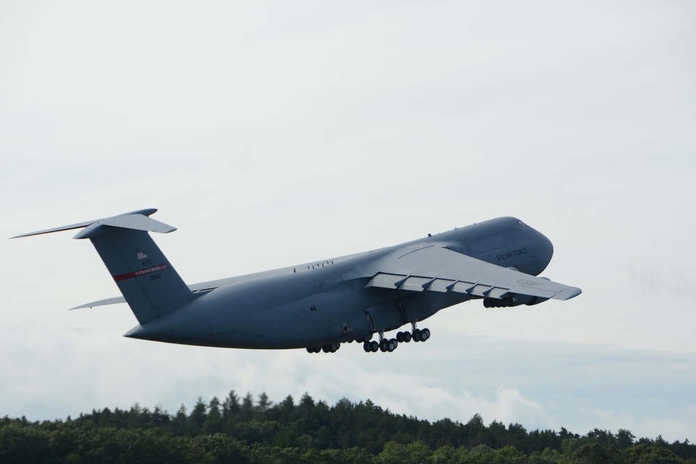 0461, the last C-5A Galaxy, takes-off