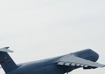 0461, the last C-5A Galaxy, takes-off