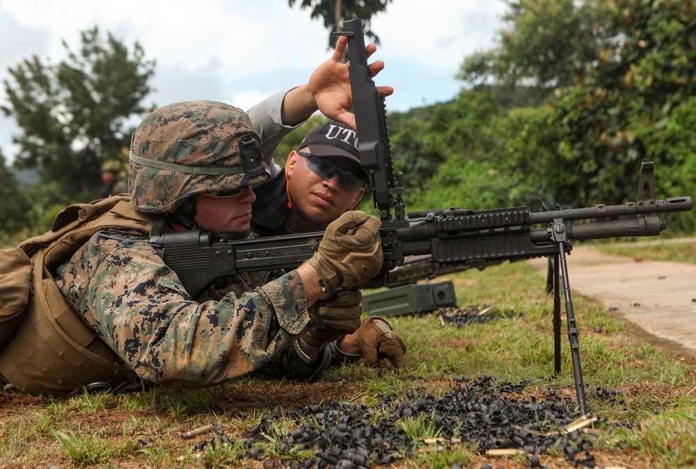 SPMAGTF-SC Marines conduct training with Panamanian service members