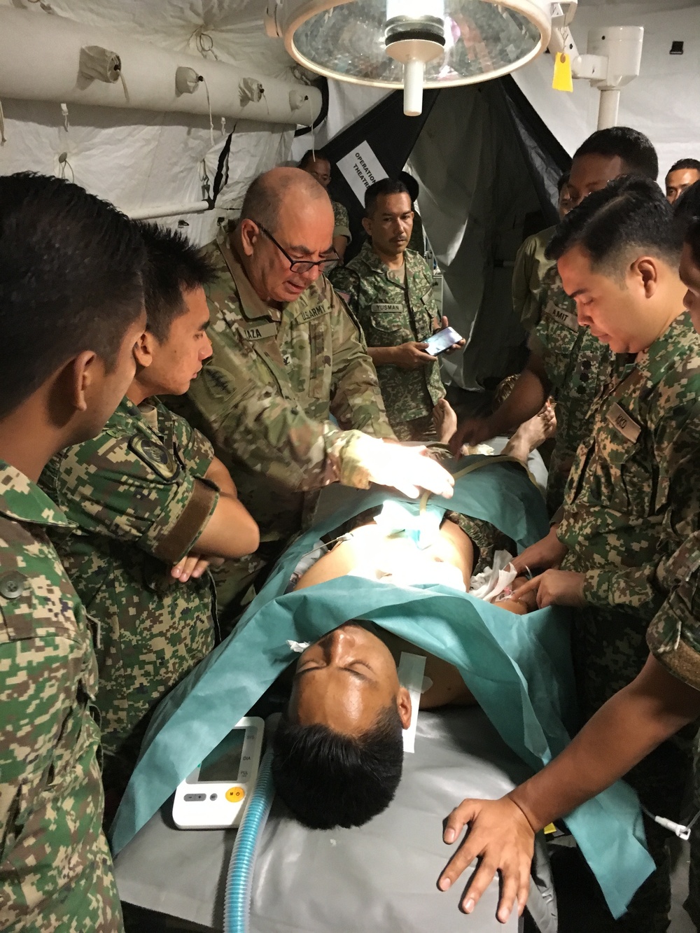 Col. Ali Zaza conduct damage control surgery training