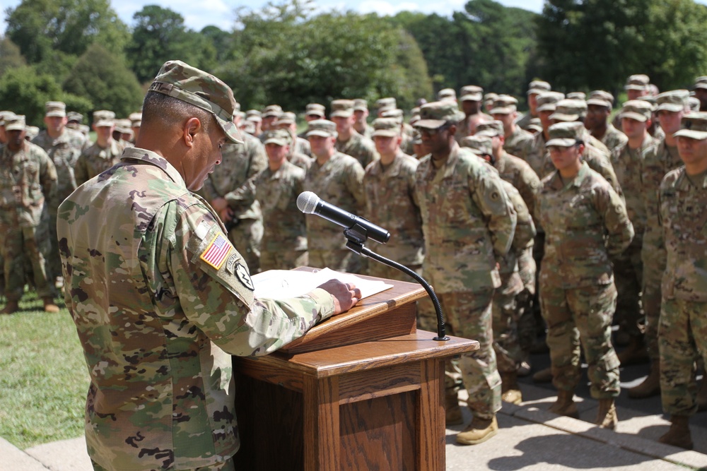 LTG Garrett pays a visit to 1st TSC
