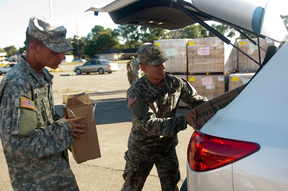 Oklahoma National Guardsmen support the Texas National Guard with Hurricane Harvey relief