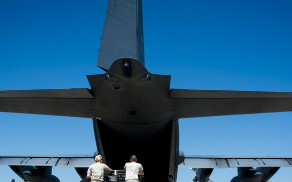 Hurlburt Field evacuates aircraft before Hurricane Irma strikes