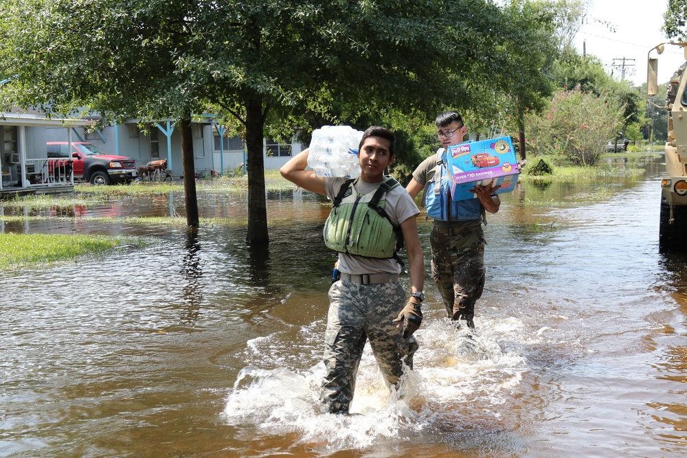 Texas Soldiers break language barriers to help victims of Hurricane Harvey