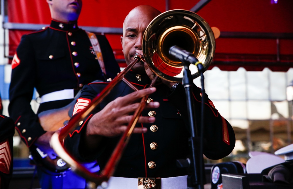 Marine Band San Diego Performs in Downtown Detroit