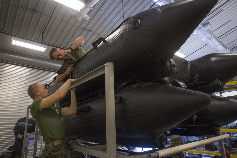 Marine Corps Reserve Units prepare for Hurricane Irma