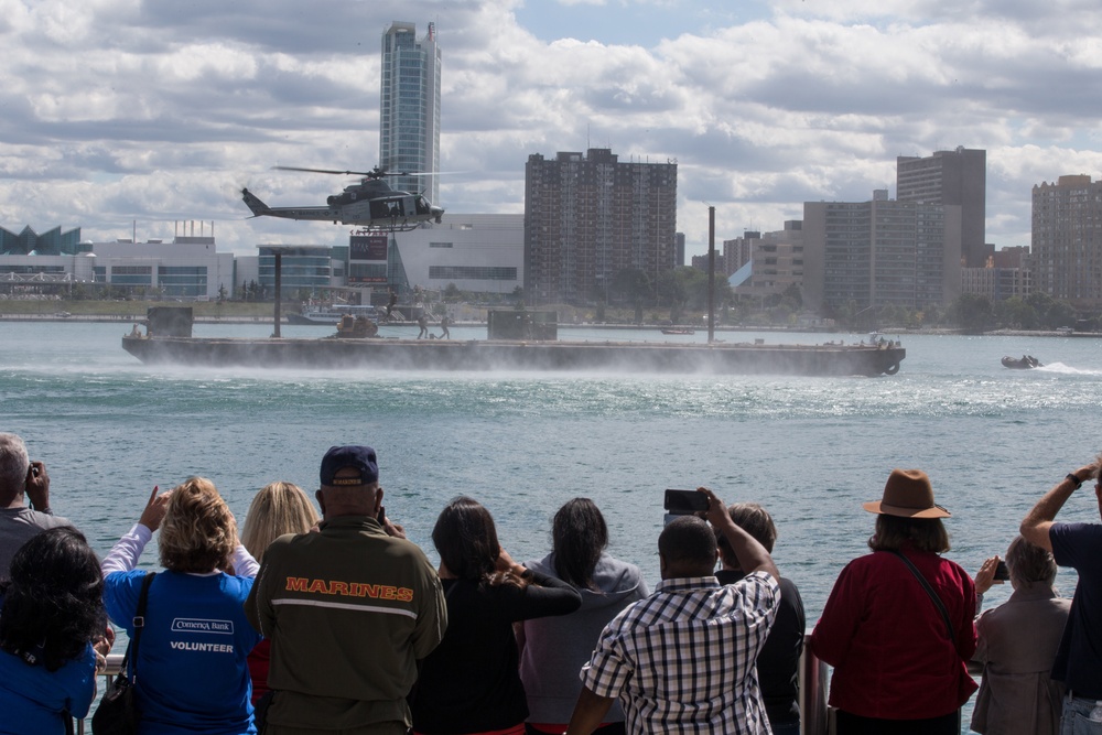 Detroit locals watch the MAGTF demonstration