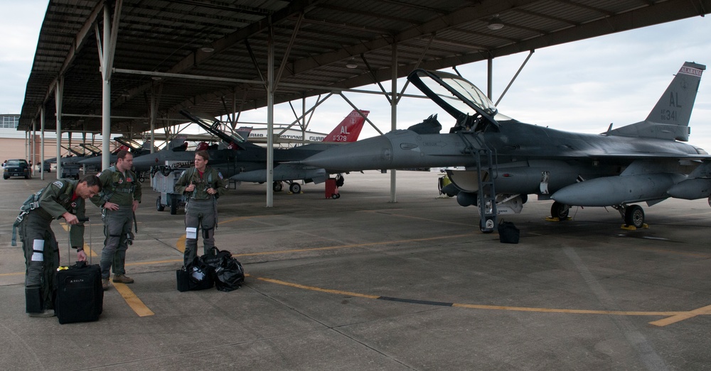187th Fighter Wing evacuates F-16 Fighting Falcons ahead of Hurricane Irma