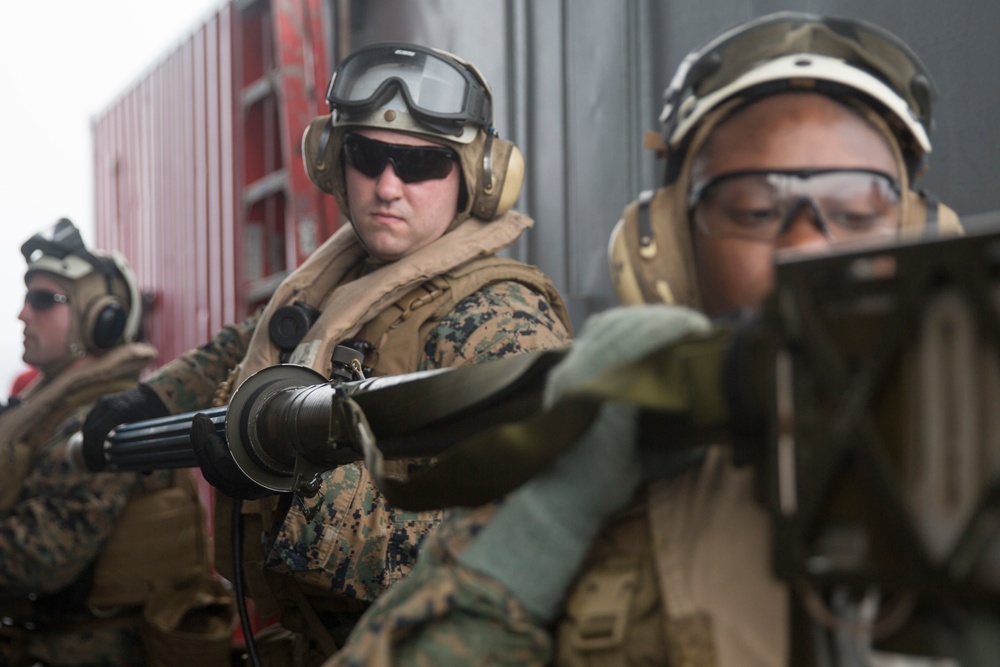 31st MEU LAAD gunners fire simulation rounds