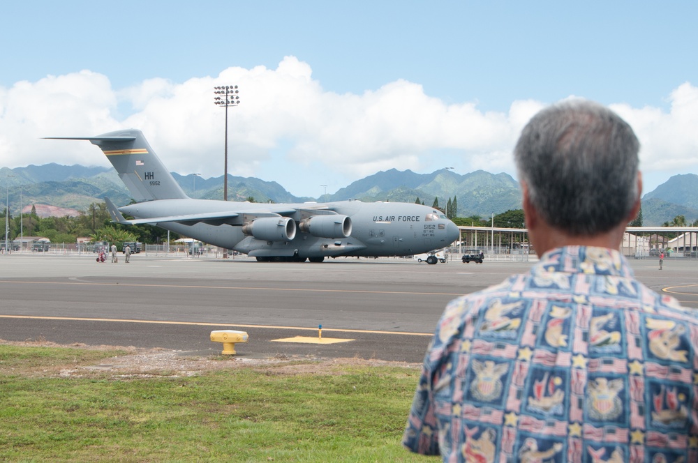 HIANG 204th Airlift Squadron returns from Hurricane Harvey relief mission.