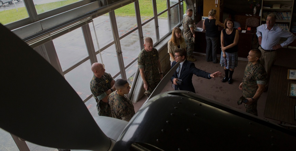 Commanding general of Marine Corps Installations Pacific tours MCAS Iwakuni