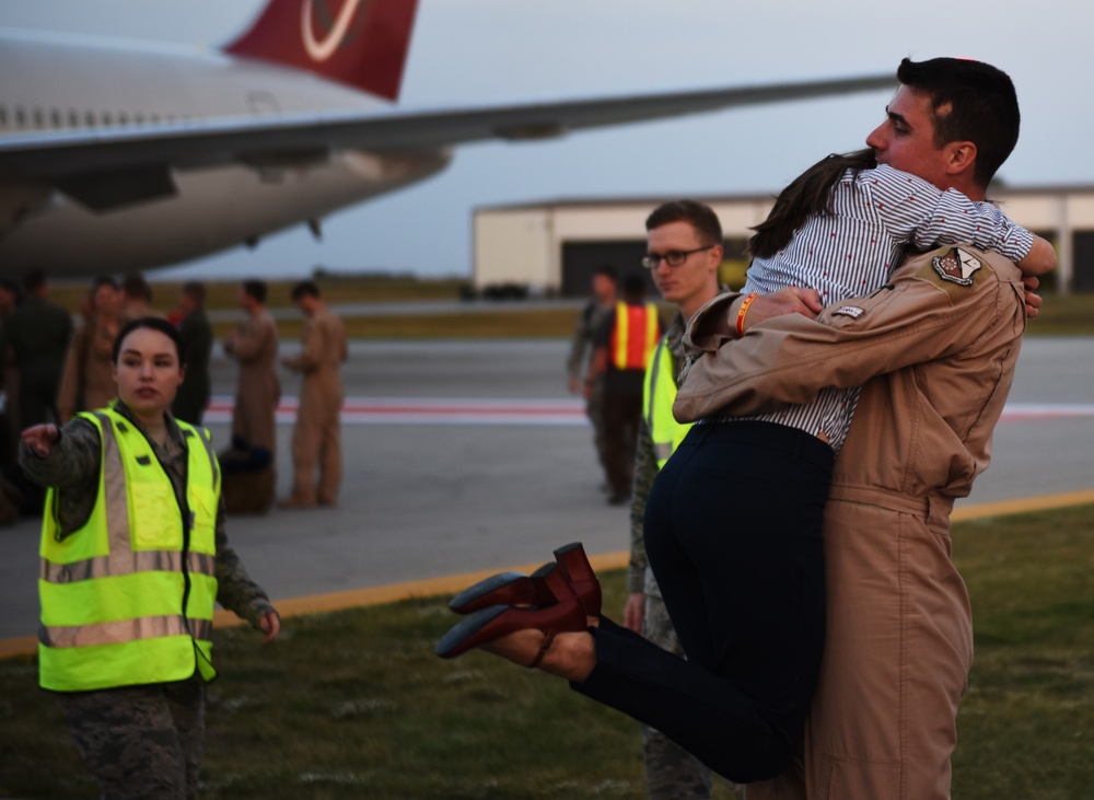 Team Minot welcomes deployed Airmen home