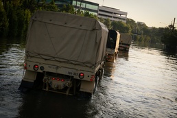 Hurricane Harvey: Soldiers Continue to Recon and Resupply Houston Area
