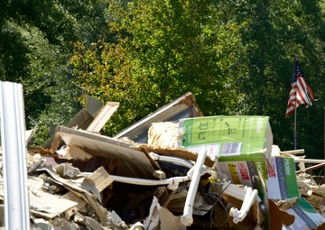 Arkansas Guardsmen Conduct Damage Assessment