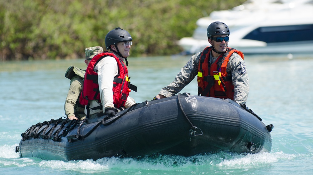 DVIDS - Images - Teams with the Florida CERF-P performs rescue and ...