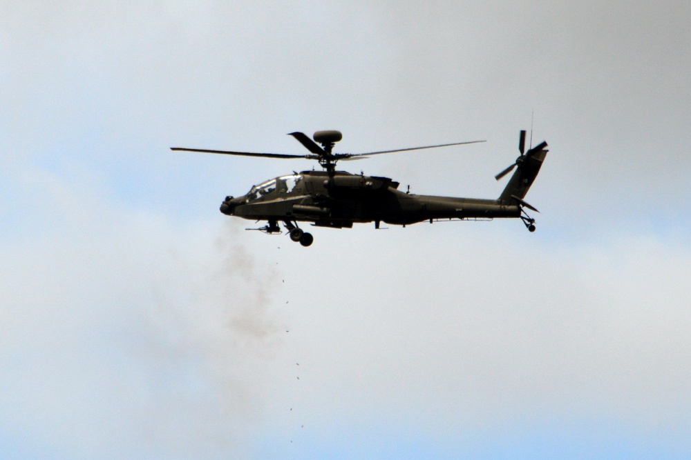 New Zealand, US artillerists fire during Bronco Strike