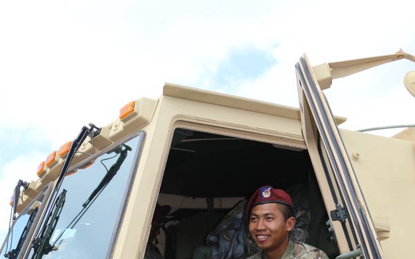 Soldeirs prepare to assist in Hurricane Irma relief