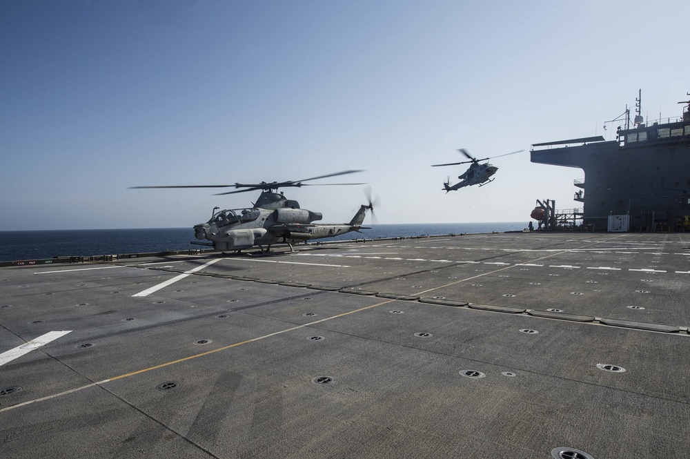 First Cobra helicopter lands on USS Puller