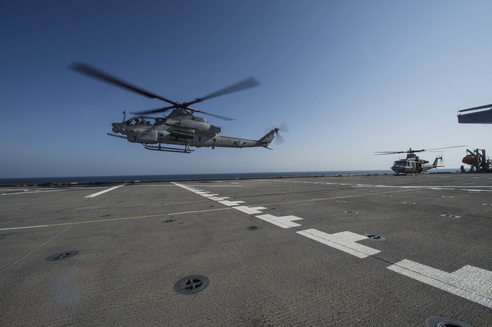 First Cobra helicopter lands on USS Puller