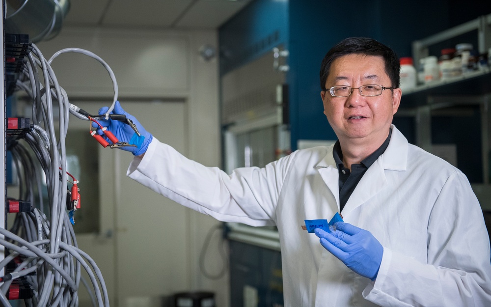 Army, UMD researchers develop water-based lithium-ion batteries that don't explode