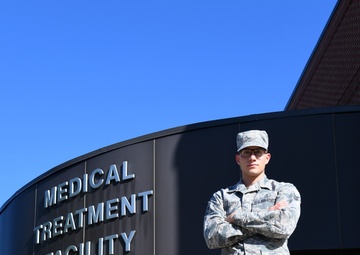 Dental assistant prevents dental disaster