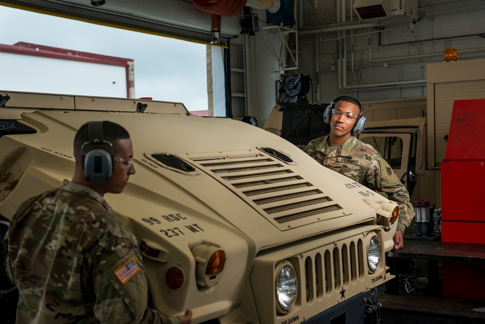 U.S. Army Reserve wheeled vehicle mechanic