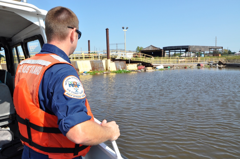 Coast Guard Strike Team members access Sabine River
