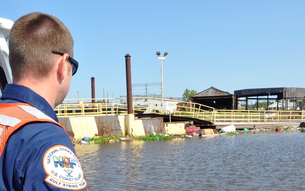 Coast Guard Strike Team members access Sabine River