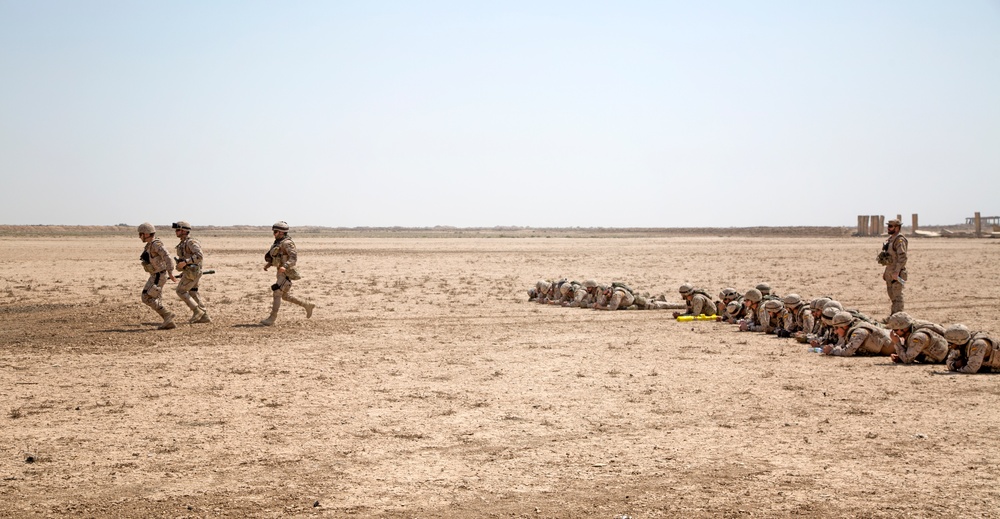 Spanish army trainer proficiency breach training