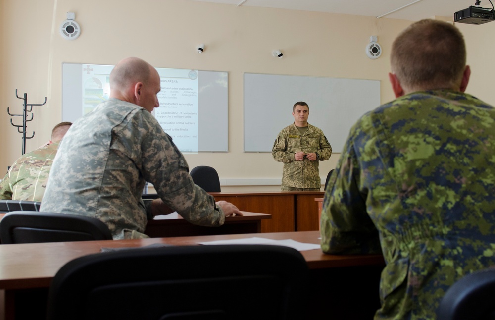 Command Post Exercise: Strengthening communication channels during Rapid Trident 17