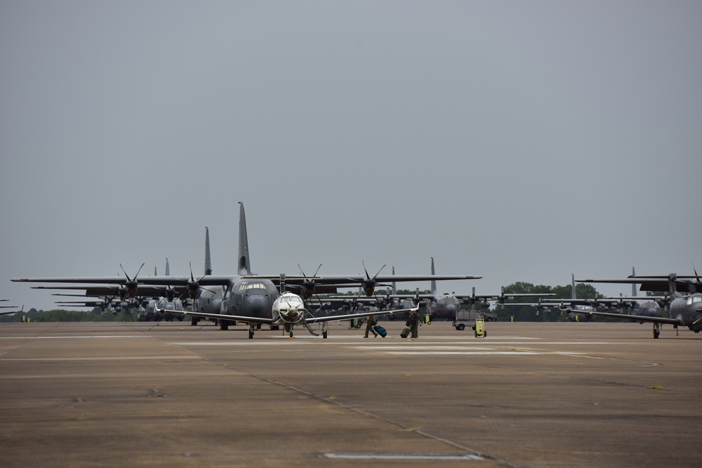 1 SOW aircraft depart after Hurricane Irma