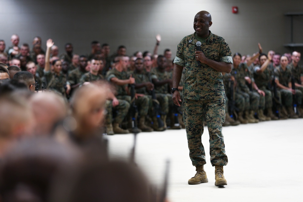 General Robert B. Neller visits Camp Johnson and Camp Geiger