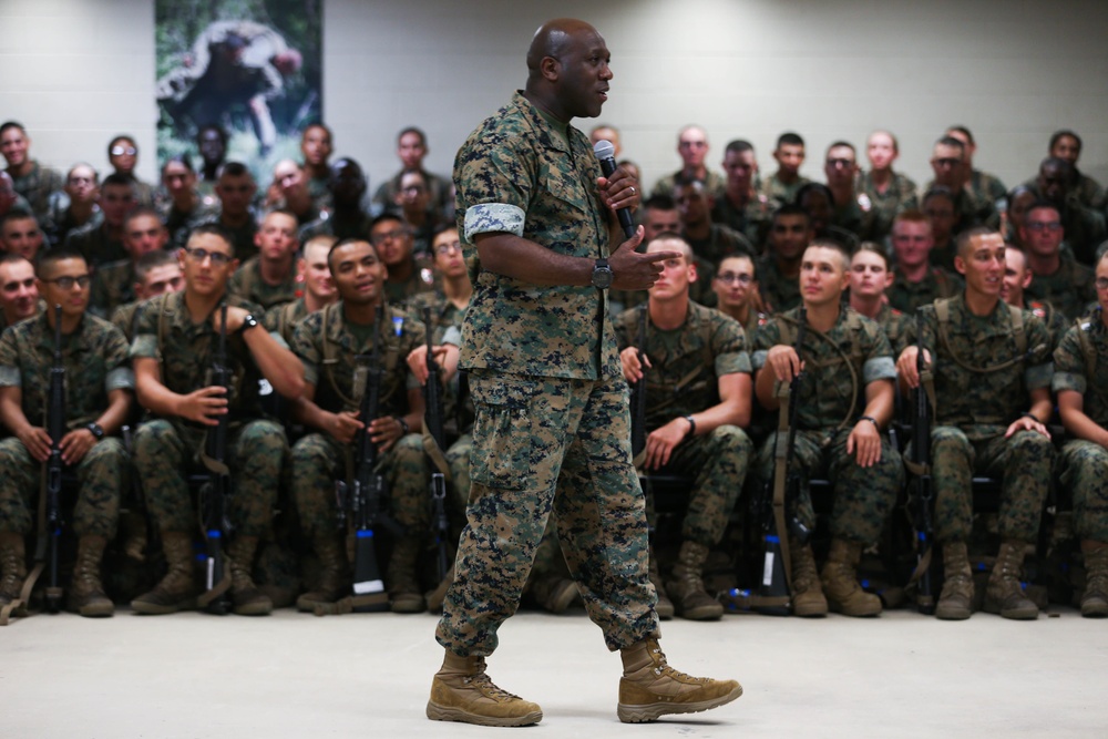 General Robert B. Neller visits Camp Johnson and Camp Geiger