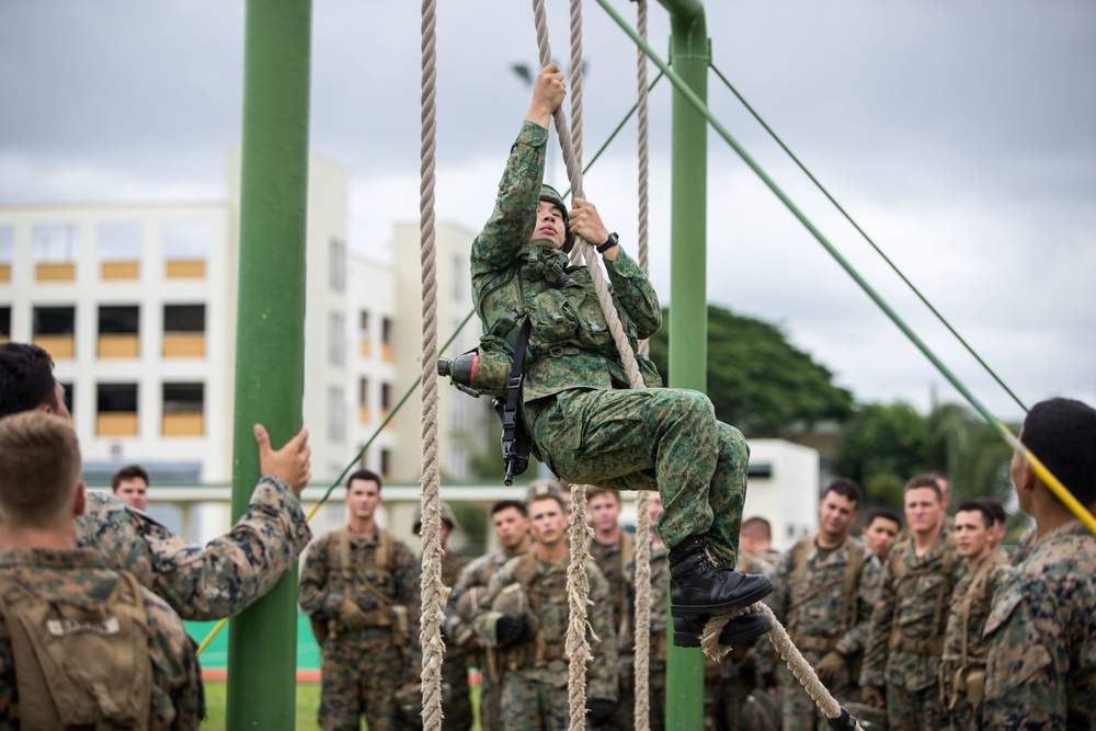 Valiant Mark 2017: USMC and SAF take on the Obstacle Course