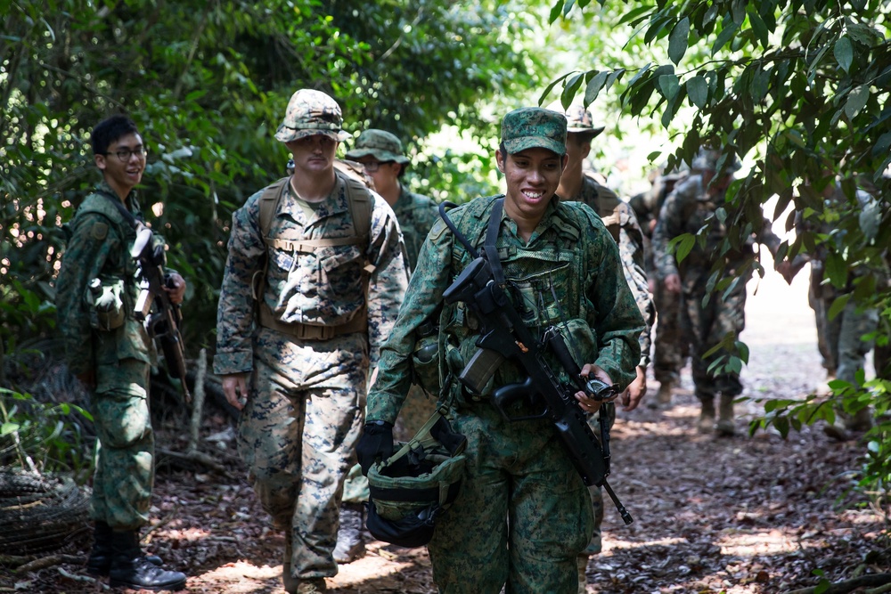 Valiant Mark 2017: U.S. Marines and SAF Navigate the Jungle