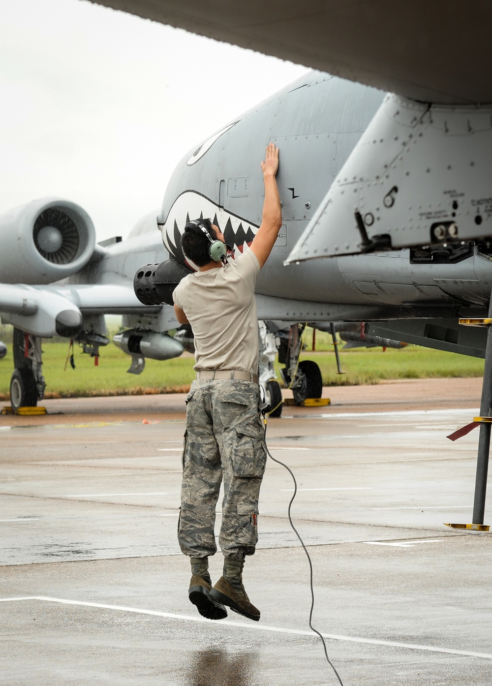 Moody AFB evacuate 21 A-10s to Columbus AFB