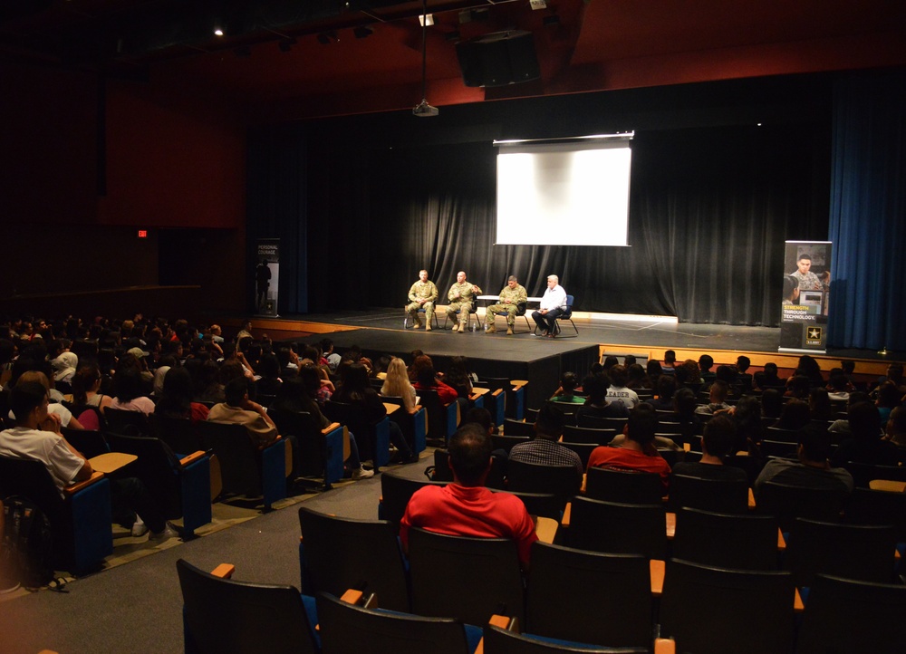 Phoenix Recruiting hosts Special Forces leadership for high schools tour