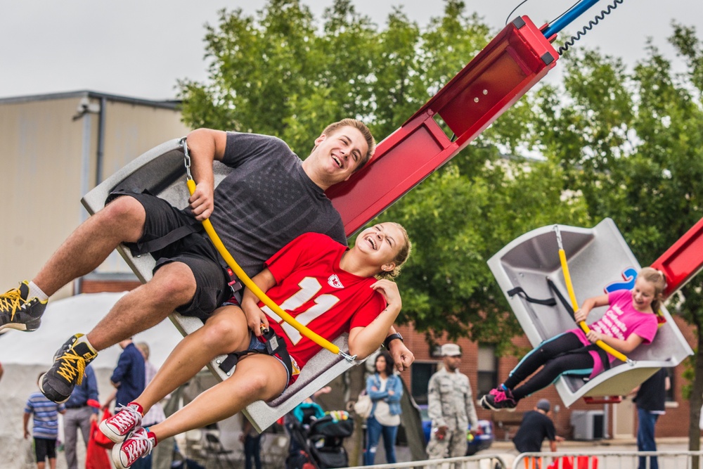 Missouri Airman and families have a Fun Day