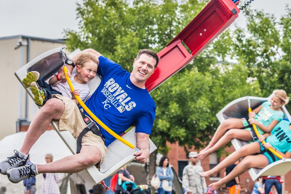 Missouri Airman and families have a Fun Day