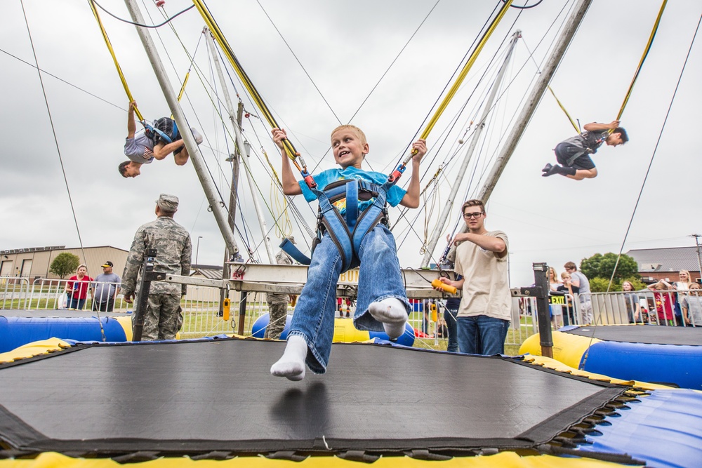 Missouri Airman and families have a Fun Day