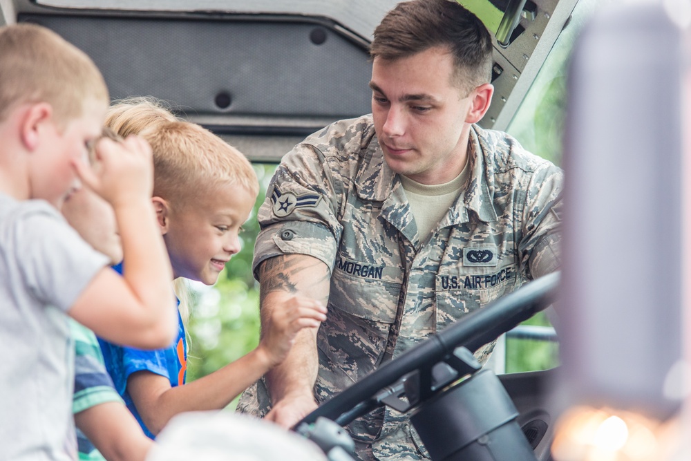 Missouri Airman and families have a Fun Day