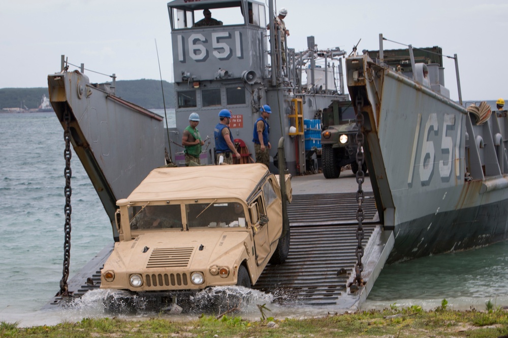 31st MEU Marines begin training in Guam
