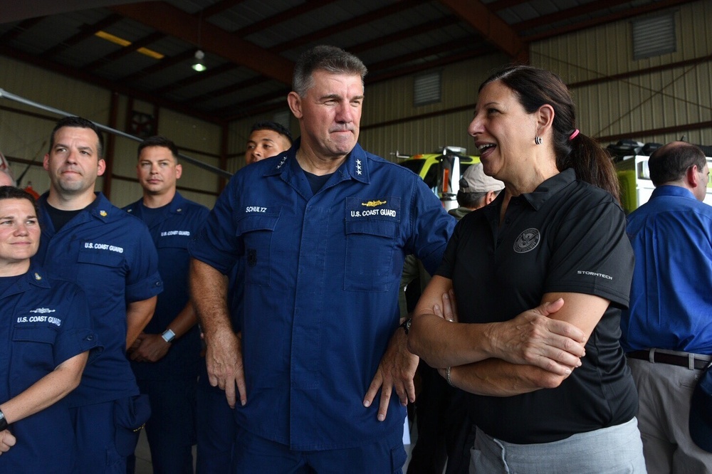 Acting DHS Secretary Duke meets with Coast Guard Irma responders